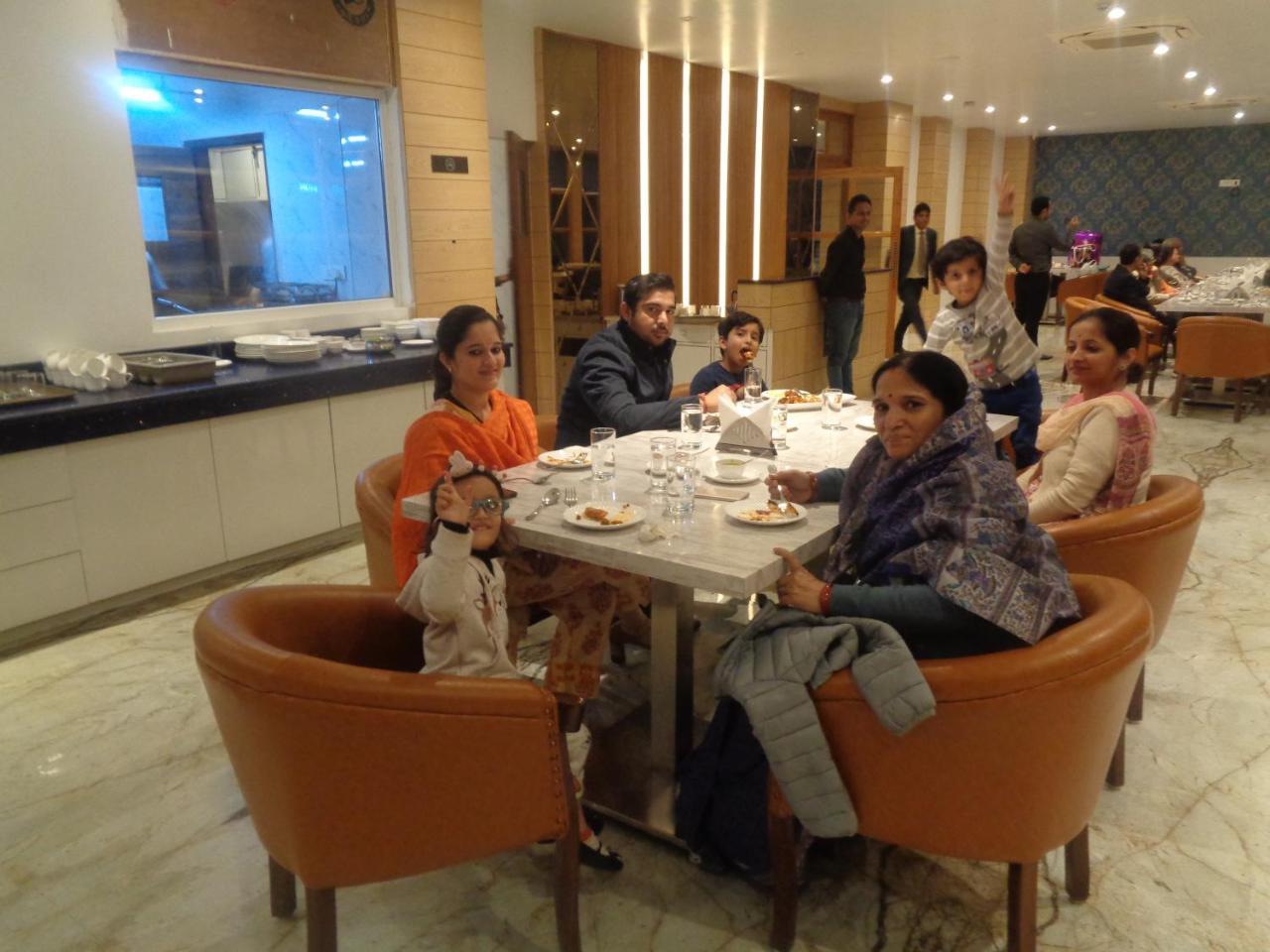 County Inn Vaishali Nagar, Jaipur Ngoại thất bức ảnh